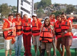 grupos en yate fiesta